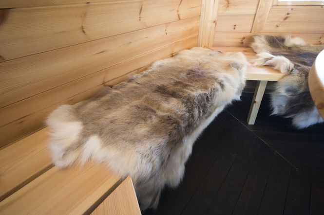 Hovedbilde Reinskinn Grillhytte og Lysthus
